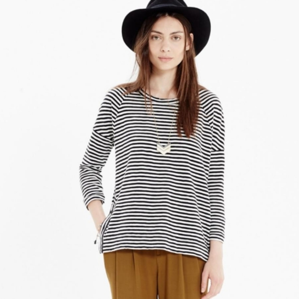 Madewell button down side 3/4 sleeve top - Picture 2 of 9